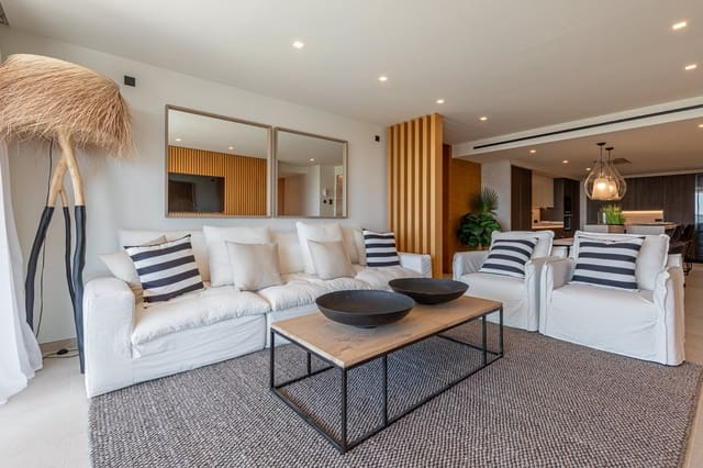 4 bedroom Apartment for sale in Santa Ponsa, Calvià with pool - € 1,678,550 (Ref: 7115988)