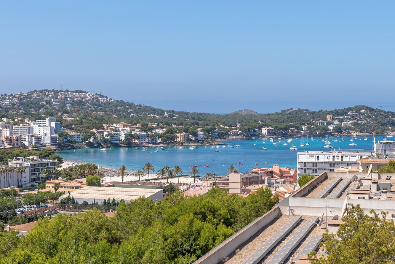 4 bedroom Penthouse for sale in Santa Ponsa with pool - € 2,850,000 (Ref: 7115989)