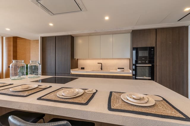 4 bedroom Apartment for sale in Santa Ponsa, Calvià with pool - € 1,970,000 (Ref: 7124633)