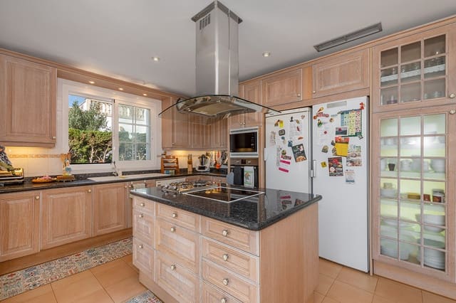 5 slaapkamer Villa te koop in Sa Torre (Llucmajor), Llucmajor met zwembad garage - € 3.000.000 (Ref: 7158797)