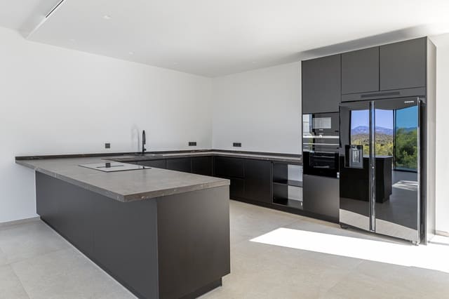 5 soveværelse Villa til salg i Santa Ponsa, Calvià med swimmingpool - € 2.900.000 (Ref: 7372496)