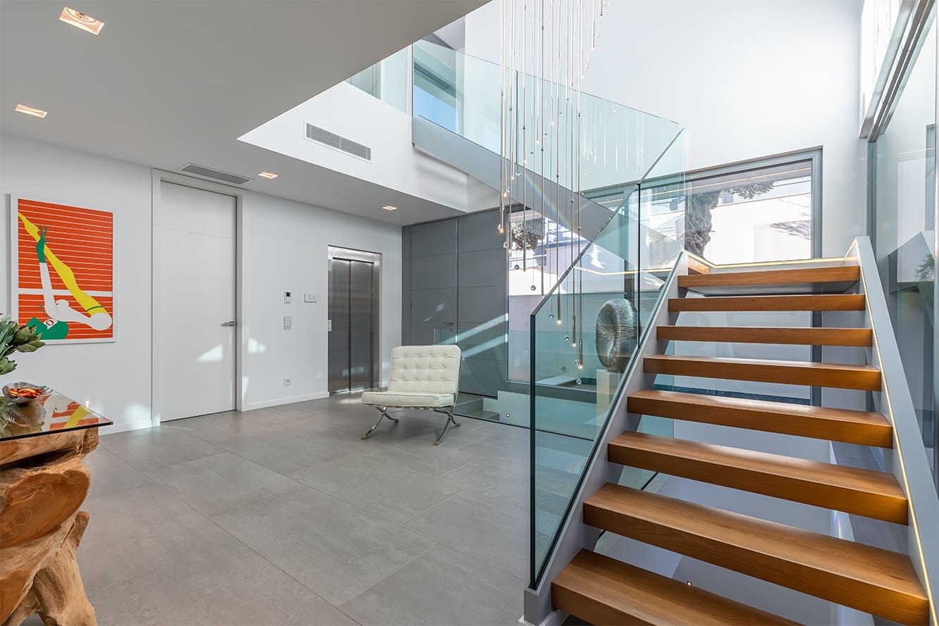 6 bedroom Villa for sale in Santa Ponsa with pool - € 7,200,000 (Ref: 7388449)