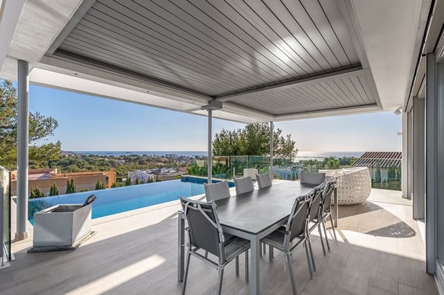 Chalet de 6 habitaciones en Santa Ponsa, Calvià en venta con piscina - 7.200.000 € (Ref: 7388449)