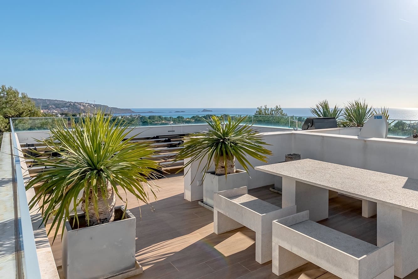 6 bedroom Villa for sale in Santa Ponsa with pool - € 7,200,000 (Ref: 7388449)