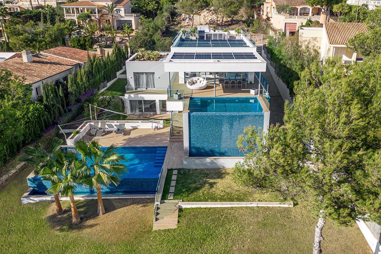 6 bedroom Villa for sale in Santa Ponsa with pool - € 7,200,000 (Ref: 7388449)