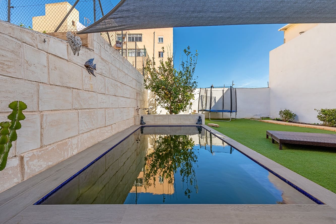 3 bedroom Apartment for sale in Portixol with pool - € 760,000 (Ref: 7459898)