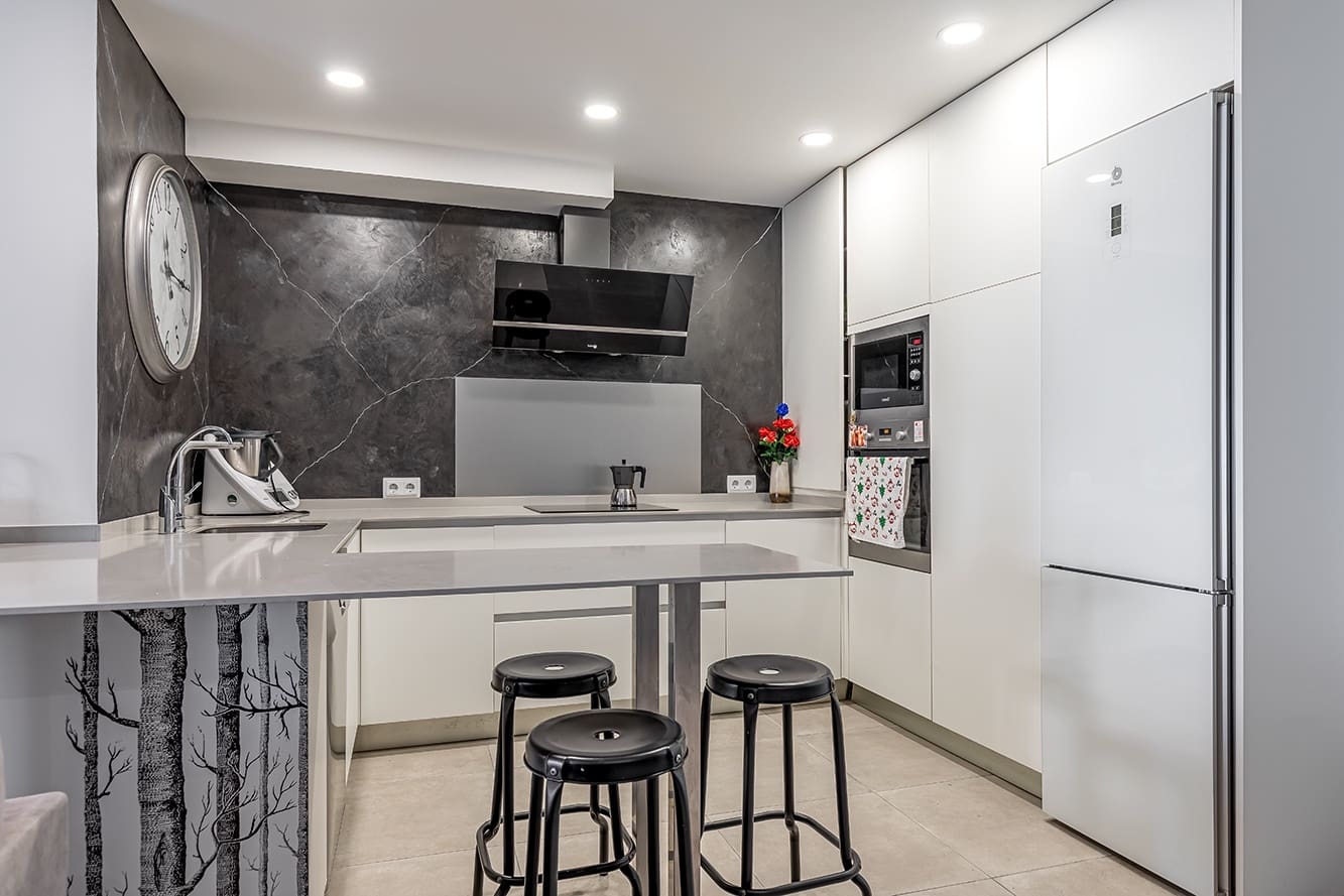 3 bedroom Apartment for sale in Portixol with pool - € 760,000 (Ref: 7459898)