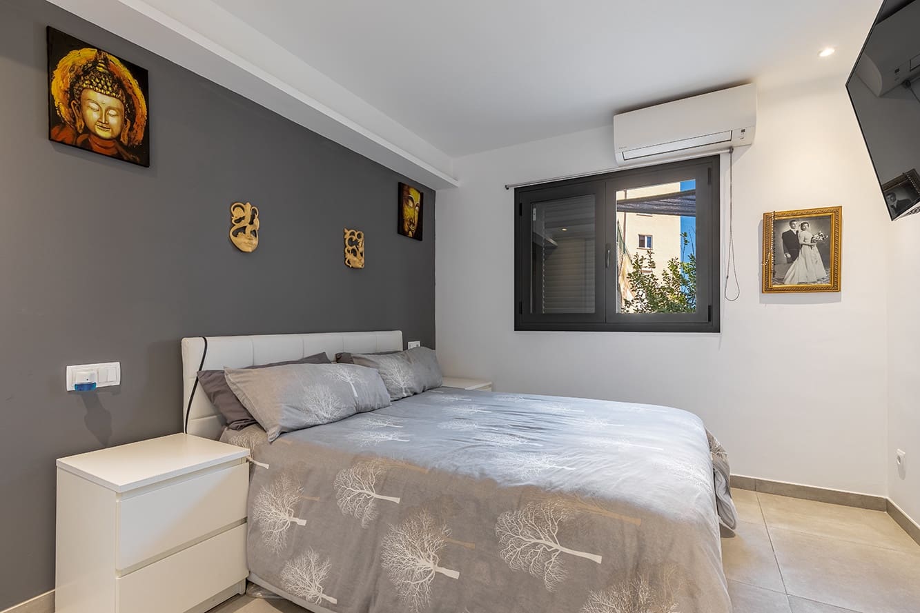 3 bedroom Apartment for sale in Portixol with pool - € 760,000 (Ref: 7459898)