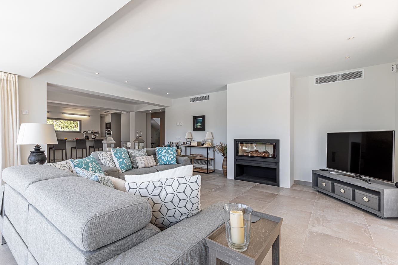 5 bedroom Villa for sale in Santa Ponsa with pool garage - € 3,290,000 (Ref: 7463011)