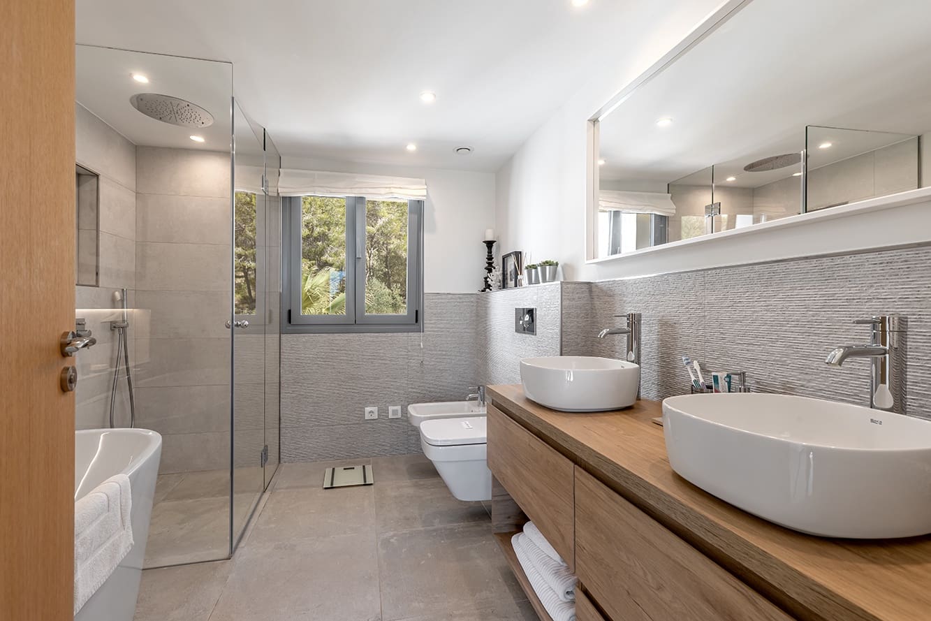 5 bedroom Villa for sale in Santa Ponsa with pool garage - € 3,290,000 (Ref: 7463011)