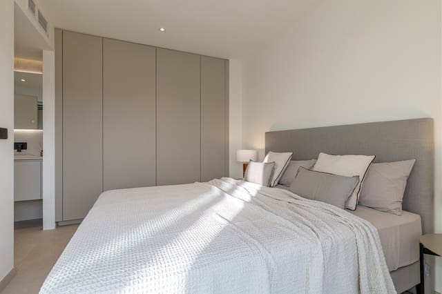 3 slaapkamer Penthouse te koop in Palma de Mallorca met zwembad - € 2.399.000 (Ref: 7674288)