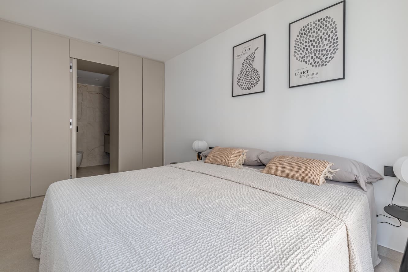 2 bedroom Apartment for sale in Palma de Mallorca with pool - € 989,000 (Ref: 7677369)