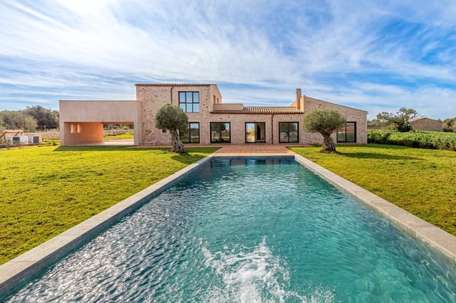 5 soveværelse Finca/Landehus til salg i Santanyí med swimmingpool - € 2.950.000 (Ref: 7716972)