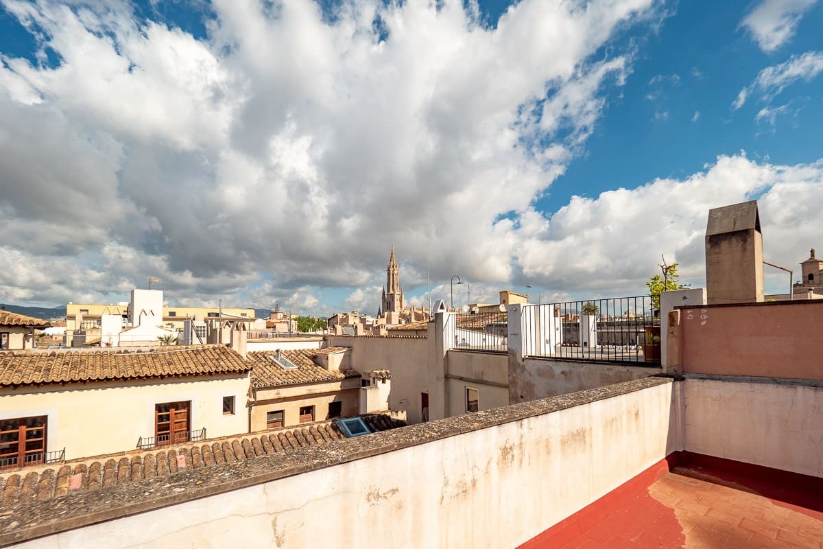 8 bedroom Villa for sale in Palma de Mallorca - € 5,000,000 (Ref: 7716973)