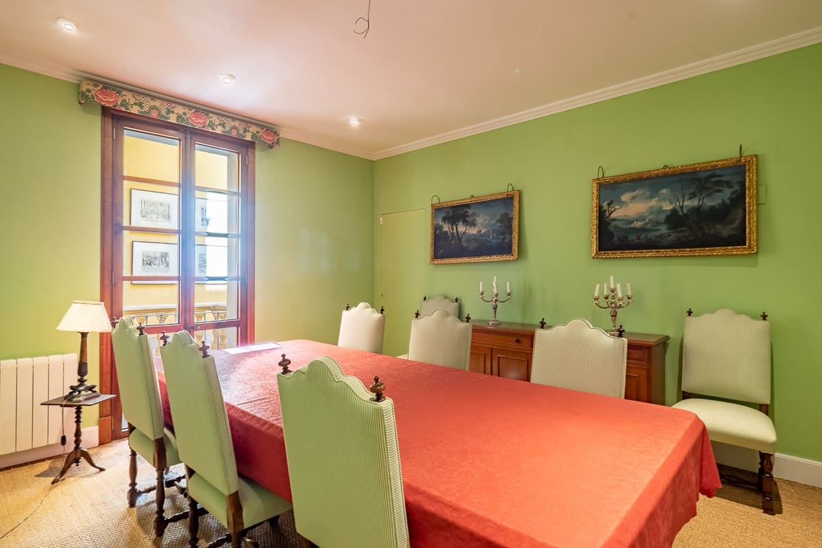 8 bedroom Villa for sale in Palma de Mallorca - € 5,000,000 (Ref: 7716973)