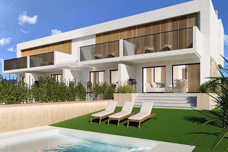3 slaapkamer Villa te koop in Puerto de Alcudia met zwembad - € 735.000 (Ref: 7725024)