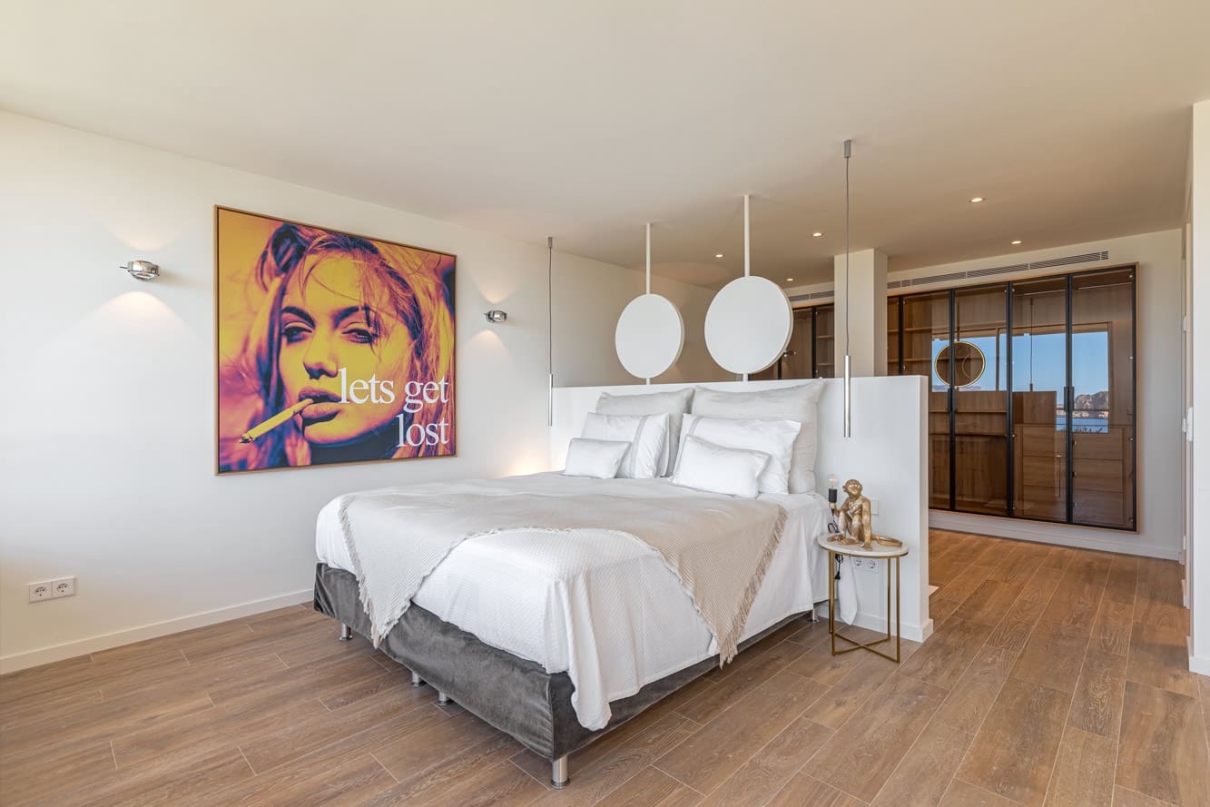 3 bedroom Penthouse for sale in Santa Ponsa with pool - € 3,300,000 (Ref: 7733706)