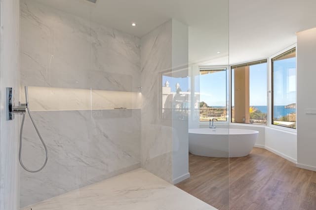 3 soveværelse Penthouse til salg i Santa Ponsa, Calvià med swimmingpool - € 3.300.000 (Ref: 7733706)