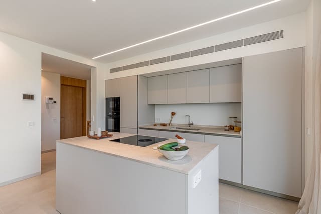 2 soverom Leilighet til salgs i Cala Mayor, Palma de Mallorca med svømmebasseng - € 745 000 (Ref: 7858362)