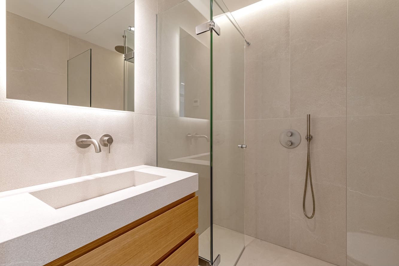 2 soverom Leilighet til salgs i Cala Mayor med svømmebasseng - € 745 000 (Ref: 7858362)