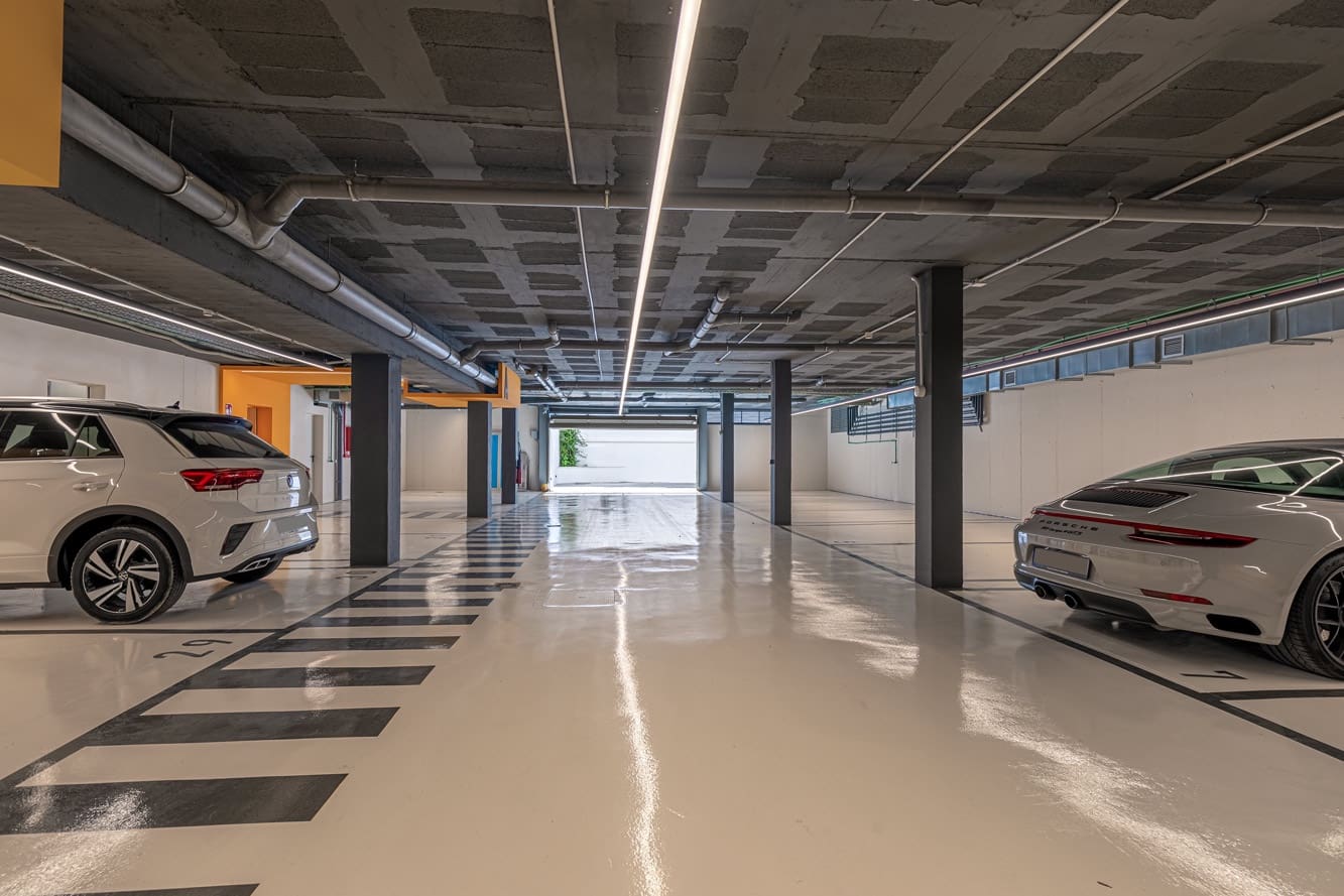 2 soverom Leilighet til salgs i Cala Mayor med svømmebasseng - € 745 000 (Ref: 7858362)