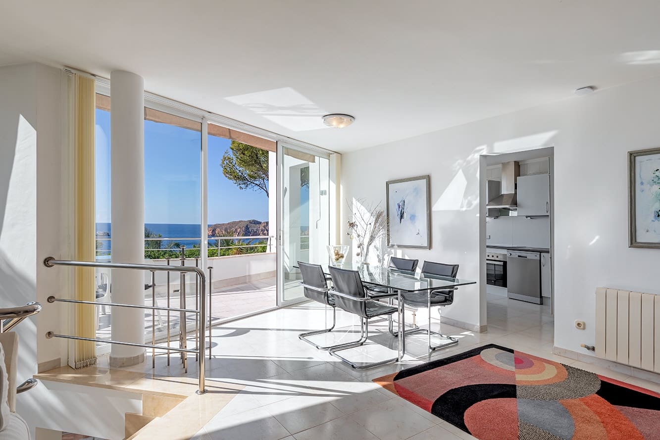 4 bedroom Villa for sale in Santa Ponsa with pool garage - € 3,480,000 (Ref: 7899584)