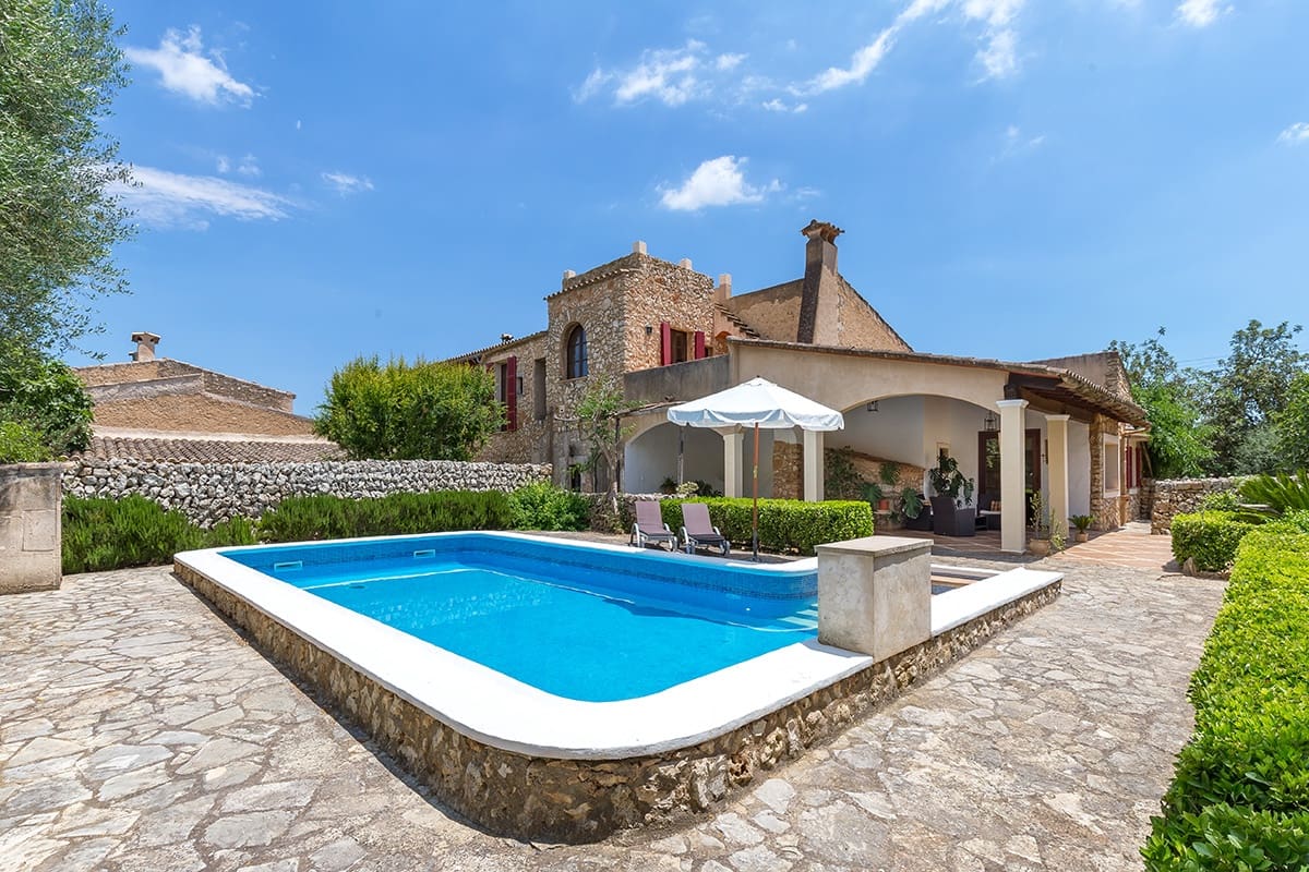 4 sovrum Finca/Hus på landet till salu i Felanitx med pool - 1 750 000 € (Ref: 7928593)