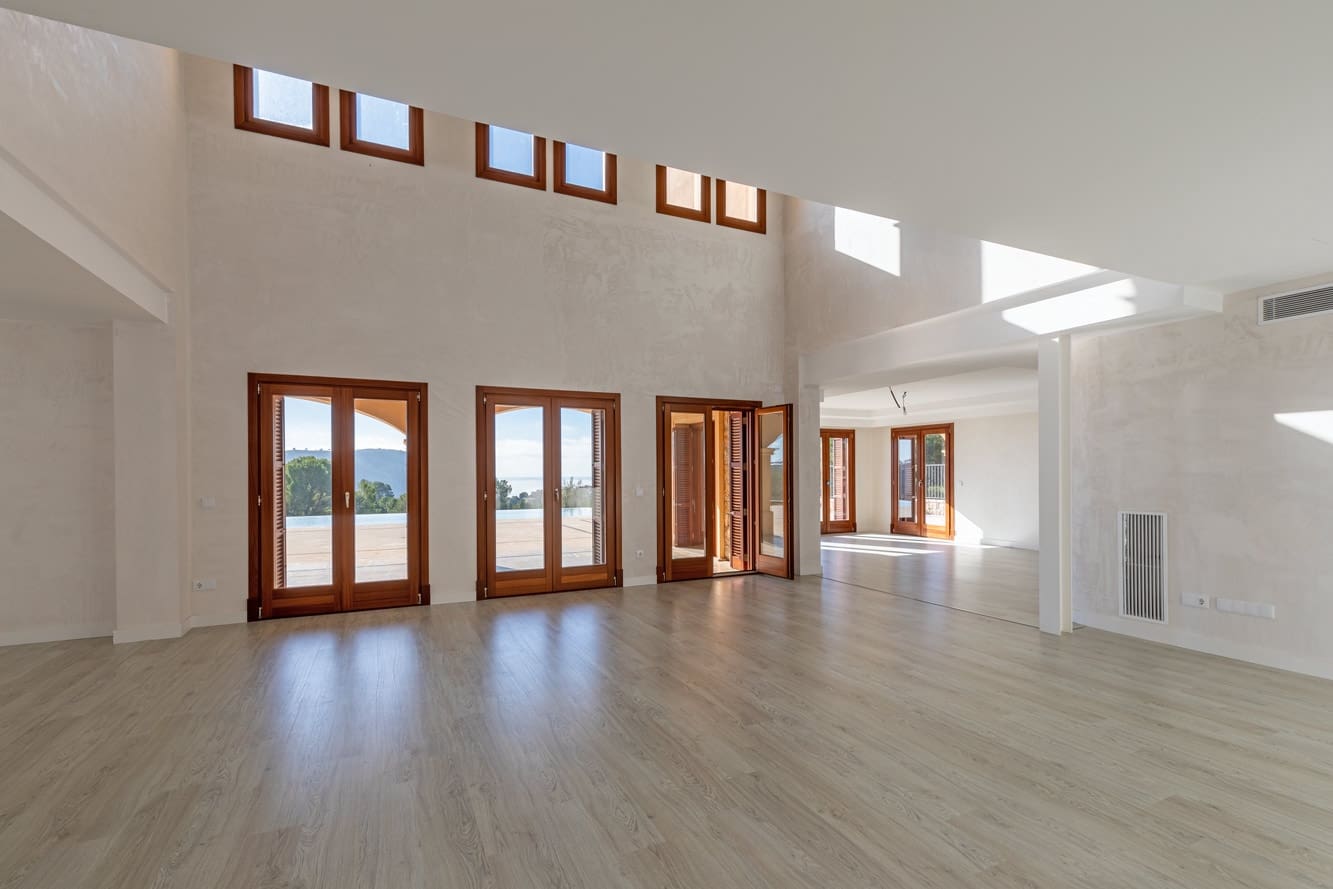 5 bedroom Villa for sale in Es Camp De Mar / El Camp De Mar with pool - € 13,900,000 (Ref: 8086374)