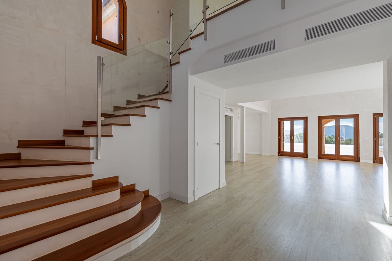 5 bedroom Villa for sale in Es Camp De Mar / El Camp De Mar with pool - € 13,900,000 (Ref: 8086374)