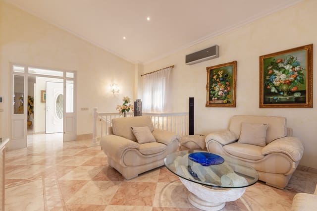 4 soverom Villa til salgs i Costa de la Calma, Calvià med svømmebasseng garasje - € 2 550 000 (Ref: 8177315)