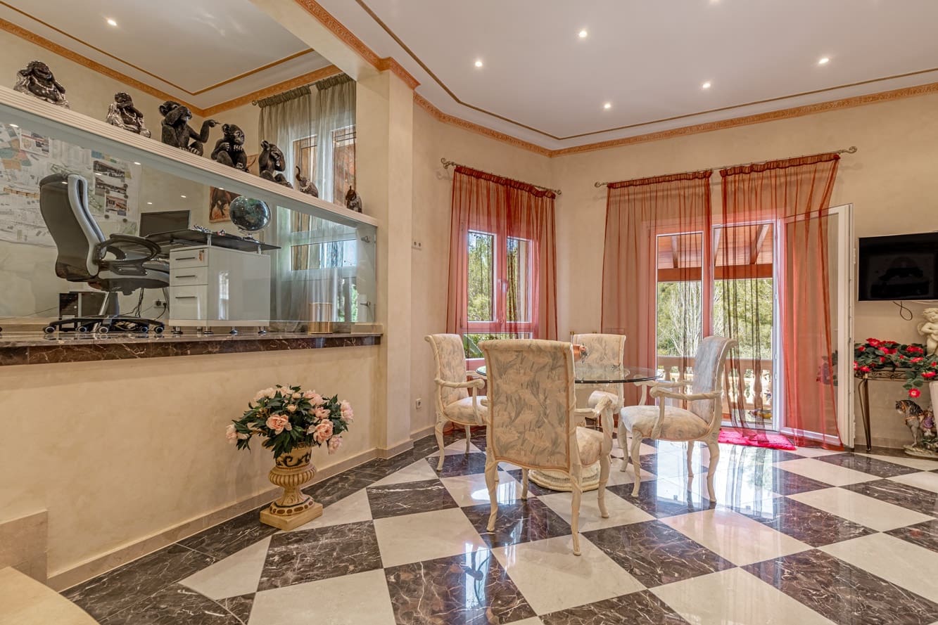 4 soverom Villa til salgs i Costa de la Calma med svømmebasseng garasje - € 2 550 000 (Ref: 8177315)