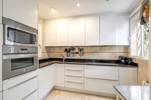 5 soveværelse Penthouse til salg i Santa Ponsa, Calvià - € 1.890.000 (Ref: 8286946)