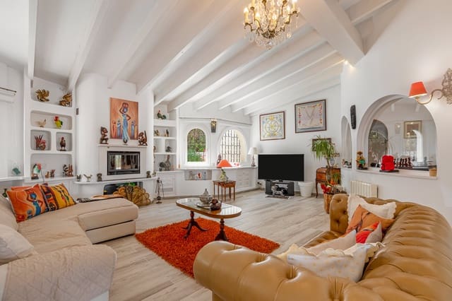 4 slaapkamer Villa te koop in Santa Ponsa, Calvià met zwembad - € 1.790.000 (Ref: 8300609)