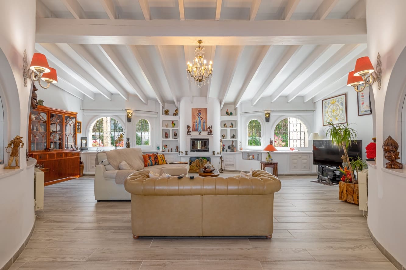 4 bedroom Villa for sale in Santa Ponsa with pool - € 1,790,000 (Ref: 8300609)