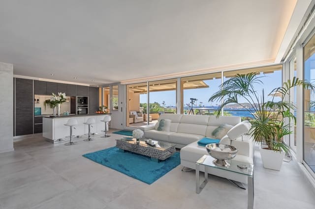 3 soveværelse Penthouse til salg i Santa Ponsa, Calvià med swimmingpool - € 1.995.000 (Ref: 8410056)