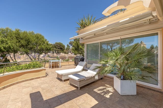 3 soveværelse Penthouse til salg i Santa Ponsa, Calvià med swimmingpool - € 1.995.000 (Ref: 8410056)