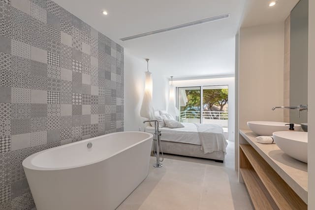 3 soveværelse Penthouse til salg i Santa Ponsa, Calvià med swimmingpool - € 2.500.000 (Ref: 8440720)