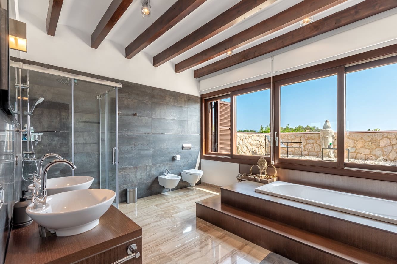 4 soveværelse Finca/Landehus til salg i Lloseta med swimmingpool - € 3.490.000 (Ref: 8493529)