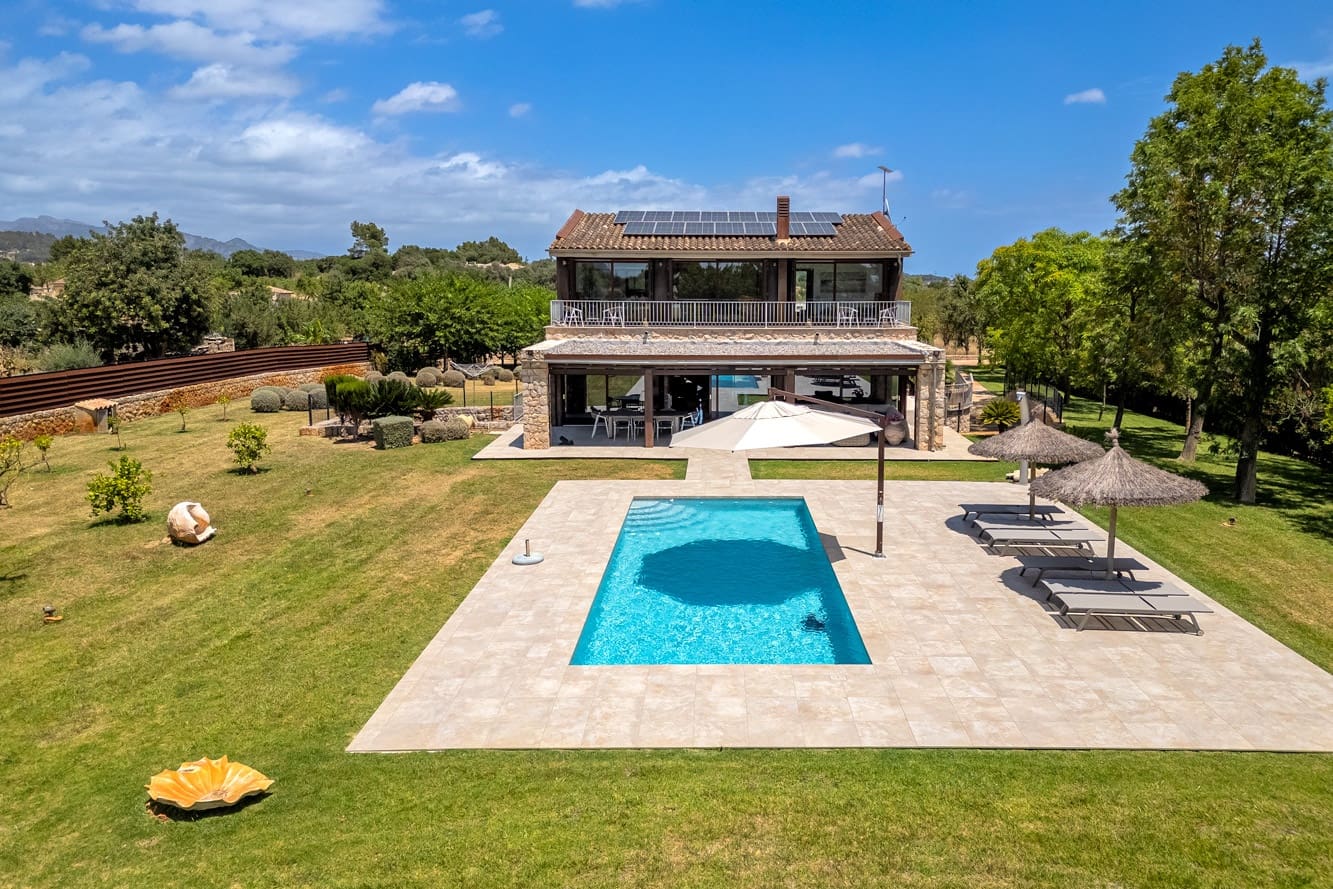 4 bedroom Finca/Country House for sale in Lloseta with pool - € 4,900,000 (Ref: 8493529)