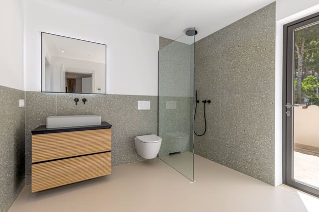 4 quarto Moradia para venda em Santa Ponsa, Calvià com piscina garagem - 2 950 000 € (Ref: 8534116)