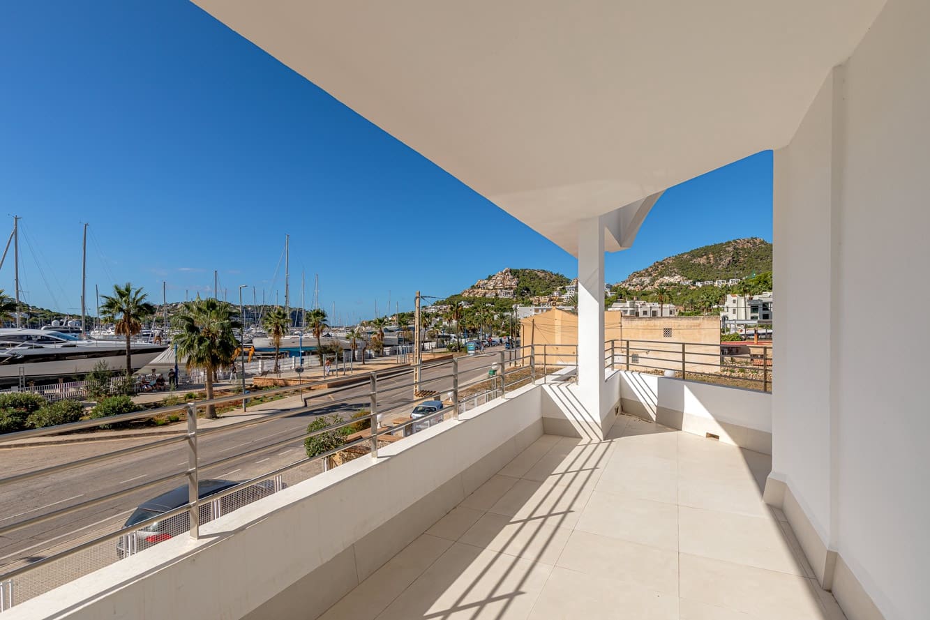 2 soverom Leilighet til salgs i Puerto de Andratx med svømmebasseng - € 695 000 (Ref: 8576712)