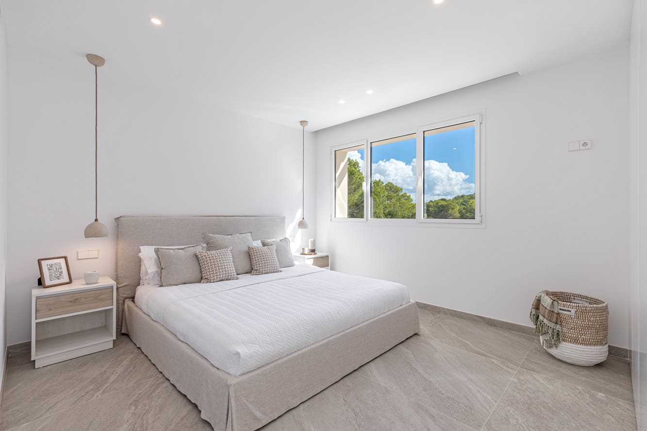 4 sypialnia Willa na sprzedaż w El Toro / Port Adriano z basenem garażem - 2 500 000 € (Ref: 8580268)