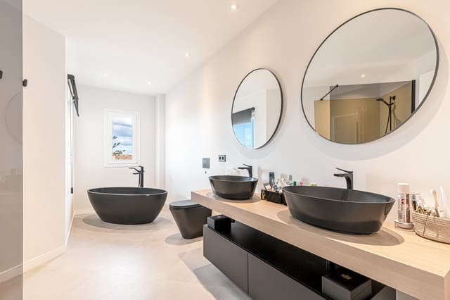 4 slaapkamer Villa te koop in Sa Torre (Llucmajor), Llucmajor met zwembad garage - € 2.350.000 (Ref: 8772572)