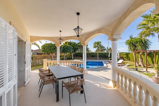 4 slaapkamer Villa te koop in Sa Torre (Llucmajor), Llucmajor met zwembad garage - € 2.350.000 (Ref: 8772572)