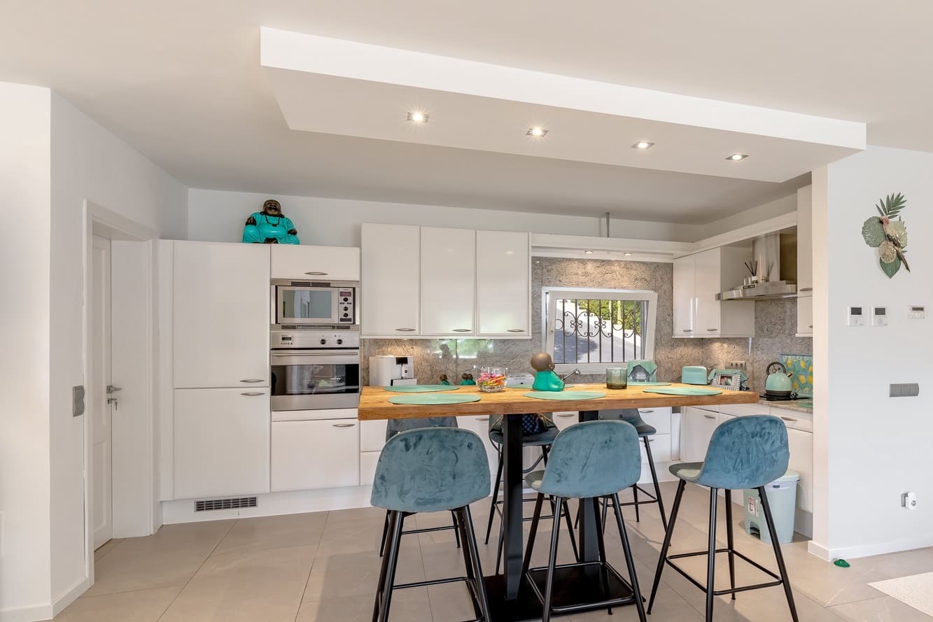 4 soverom Villa til salgs i Costa de la Calma med svømmebasseng garasje - € 2 290 000 (Ref: 8772578)