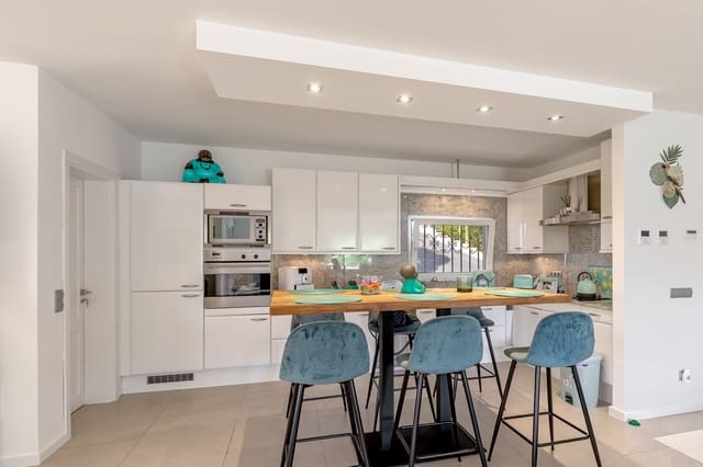 4 soverom Villa til salgs i Costa de la Calma, Calvià med svømmebasseng garasje - € 2 290 000 (Ref: 8772578)