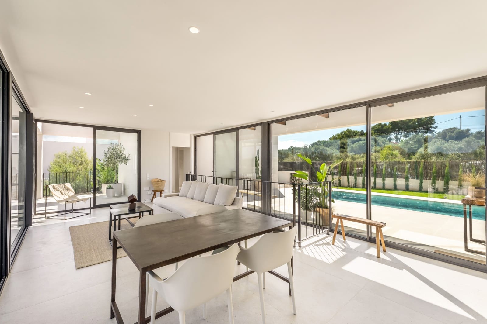 3 soveværelse Villa til salg i Cala Murada med swimmingpool - € 1.680.000 (Ref: 8772586)