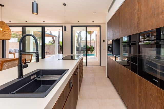 4 soverom Villa til salgs i Cap d'es Moro, Santanyí med svømmebasseng - € 2 150 000 (Ref: 8772610)