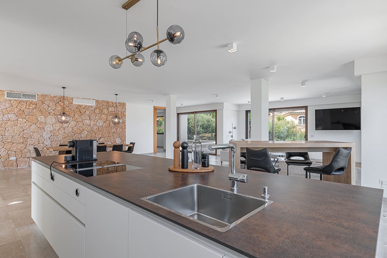 4 bedroom Villa for sale in Santa Ponsa with pool - € 4,500,000 (Ref: 8803280)