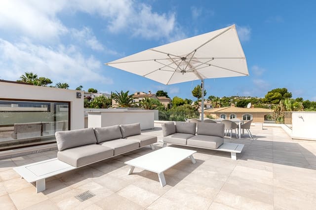 4 slaapkamer Villa te koop in Santa Ponsa, Calvià met zwembad - € 4.500.000 (Ref: 8803280)